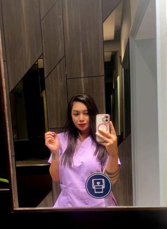 Naughty therapist Jessica - masseuse in Makati City Photo 3 of 30