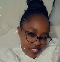 Naughty Throat - dominatrix in Nairobi