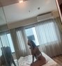 Yumi petite girl Just Arrived - puta in Dubai Photo 2 of 24