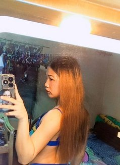 Naughtyleigh - Transsexual escort in Makati City Photo 10 of 12