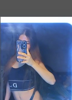 Naughtyleigh - Transsexual escort in Makati City Photo 14 of 14