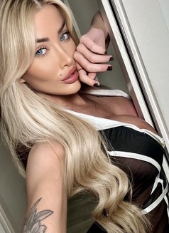 Naughtynat1996 - escort in Manchester Photo 5 of 13