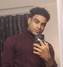 Professional male escort navel - Acompañantes masculino in Bangalore Photo 4 of 6