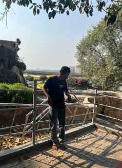Naveen - Acompañantes masculino in Bangalore Photo 7 of 9