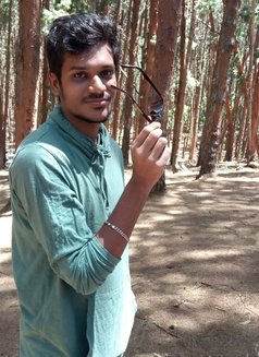 Naveen tamilan - Acompañantes masculino in Bangalore Photo 1 of 2
