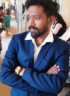 Naveen - Acompañantes masculino in New Delhi Photo 1 of 1