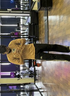 Navi Only Female Nd Couple - Acompañantes masculino in Chandigarh Photo 1 of 6