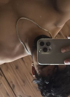 Navi Only Female Nd Couple - Acompañantes masculino in Chandigarh Photo 2 of 6