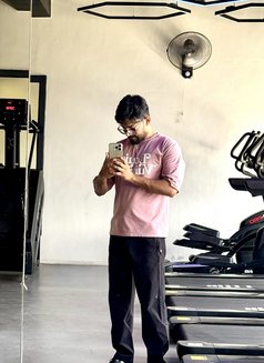 Navi Only Female Nd Couple - Acompañantes masculino in Chandigarh Photo 3 of 6