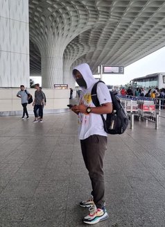 Navin - Male escort in Mumbai Photo 2 of 3