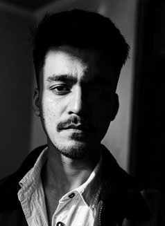 Navin - Male escort in Gurgaon Photo 1 of 3