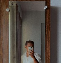 Hopeless Romantic - Acompañantes masculino in Mumbai