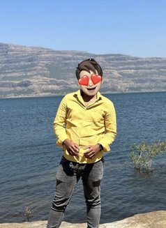 Navin - Male escort in Mumbai Photo 5 of 6