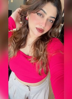 Naviya College Girl - escort in Sharjah Photo 5 of 7