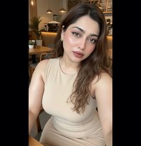 Naviya College Student - puta in Dubai