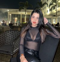 Naviya Gfe Experience Model - puta in Abu Dhabi