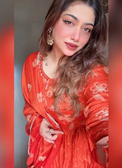 Naviya Vip Model - escort in Ajmān Photo 1 of 4