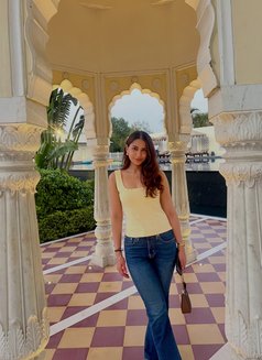 Navjot Kaur - puta in Chandigarh Photo 2 of 3