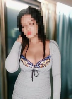 NAVYA OPEN MINDED CAM & MEET - escort in Mumbai Photo 1 of 2