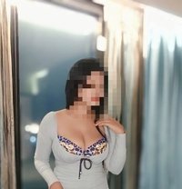 NAVYA OPEN MINDED CAM & MEET - puta in Mumbai