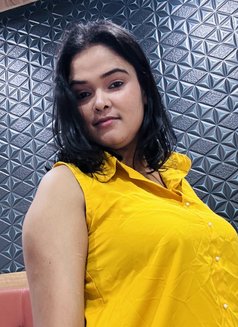 Navya Cam - puta in Mumbai Photo 1 of 5