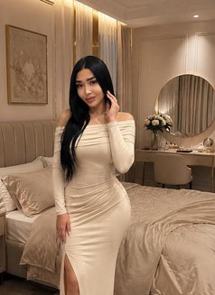 Navya - escort in Gurgaon Photo 11 of 12