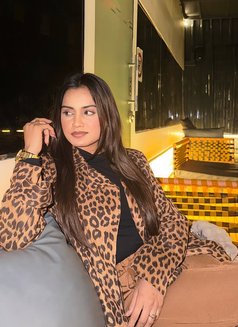 Navya - escort in Chennai Photo 3 of 5