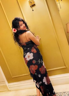 Navya - escort in Surat Photo 2 of 3