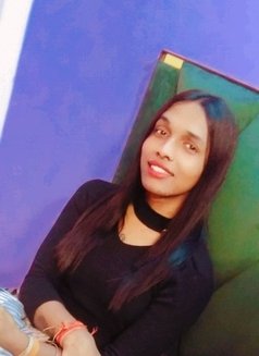 Navya - Transsexual escort in New Delhi Photo 2 of 4