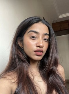 Navya Mumbai🇮🇳full Service - escort in Jeddah Photo 1 of 9