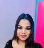 Navya Nair - Acompañantes transexual in Bangalore Photo 1 of 2