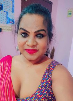 Navya Nair - Transsexual escort in Bangalore Photo 3 of 3