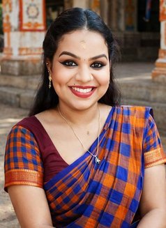 Navya Nair - Transsexual escort in Bangalore Photo 1 of 3