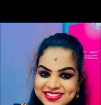 Navya Nair - Acompañantes transexual in Bangalore