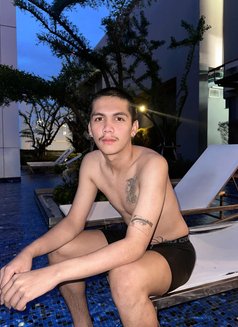 นาวิน - masseur in Phuket Photo 5 of 5