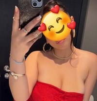 Nawmi - escort in Cairo
