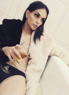 Nay Jole - Transsexual escort in Dubai Photo 4 of 4
