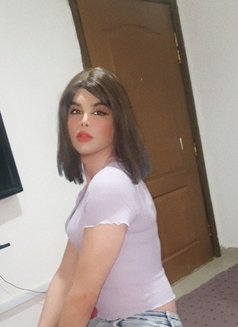 Naya - Transsexual escort in Amman Photo 9 of 10