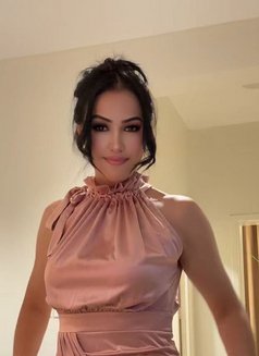 Naya Grey - escort agency in Riyadh Photo 12 of 17