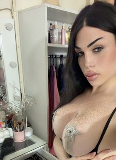 Naya. Hot - Transsexual escort in Beirut Photo 11 of 15