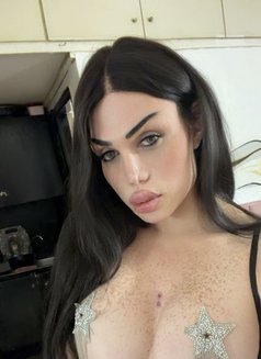 Naya. Hot - Transsexual escort in Beirut Photo 12 of 15