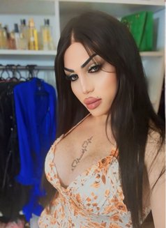 Naya. Hot - Transsexual escort in Beirut Photo 15 of 25