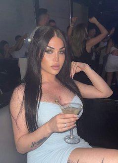 Naya. Hot - Transsexual escort in Beirut Photo 19 of 25