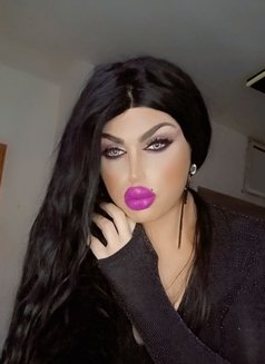 Naya Hot - Transsexual escort in Beirut Photo 4 of 10