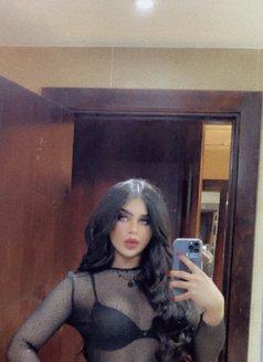 Naya Khalifa - Transsexual escort in Dubai Photo 10 of 13