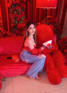 Naya - Transsexual escort in Beirut Photo 2 of 15