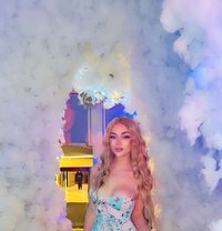 Naya - Transsexual escort in Beirut Photo 3 of 15