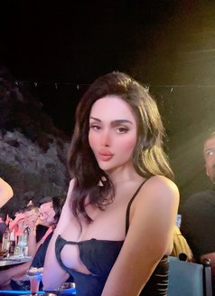 Naya - Transsexual escort in Beirut Photo 15 of 15