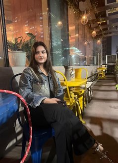 Nayara - escort in Colombo Photo 4 of 11