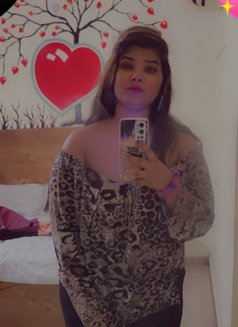 Nayara Singh Real Meet and Cam Show - escort in Chennai Photo 2 of 2